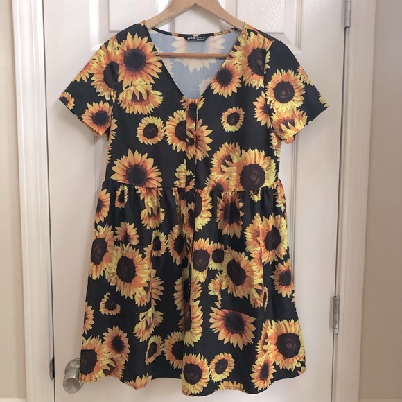 SHEIN Dresses & Skirts - Sunflower Summer Mini Dress